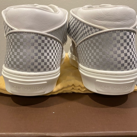 Men’s Damier Louis Vuitton Mid Top Sneakers - Picture 8 of 11